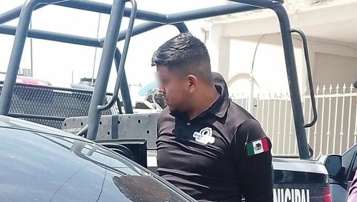 Detienen en Nava a falso cobrador de Elektra que estafó a decenas de familias