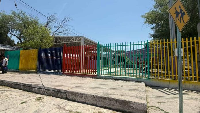 Padres advierten con cerrar el kínder Froebel ante falta de soluciones