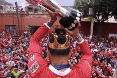 Toluca celebra título del Clausura 2025 con multitudinario desfile en la capital