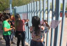 Cierran kínder en Frontera; madres exigen techo estructural por calor extremo