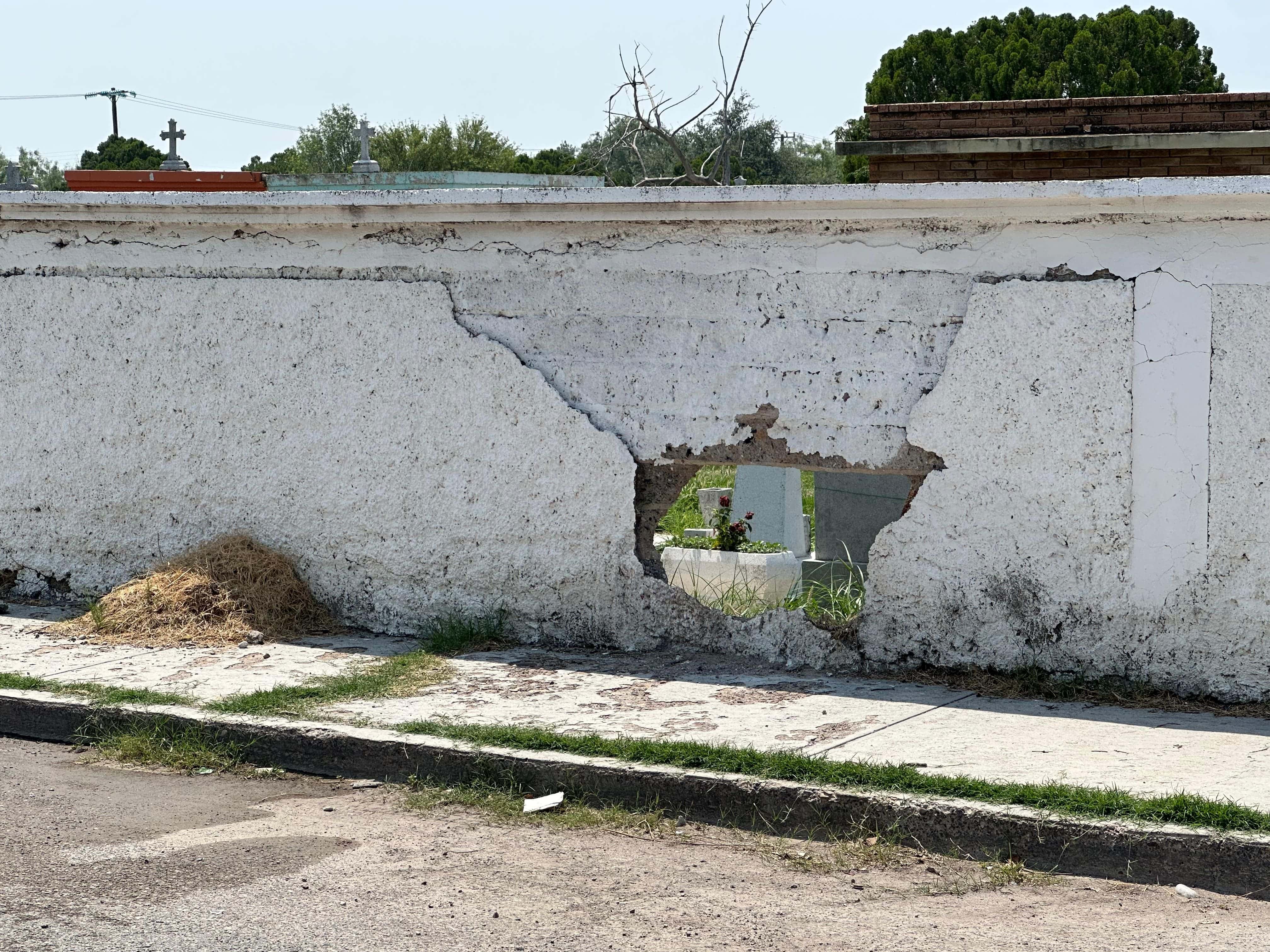 La voz en tu colonia: Reclaman abandono en Buena Vista Sur