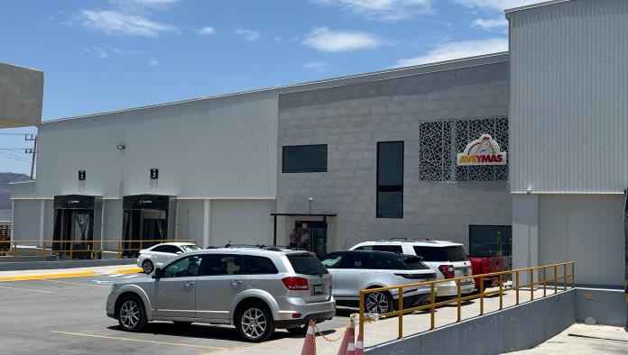 Evacúan a trabajadores de AveyMas