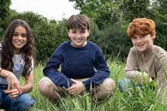 LOS NUEVOS: HBO revela al trío mágico de la próxima serie de Harry Potter