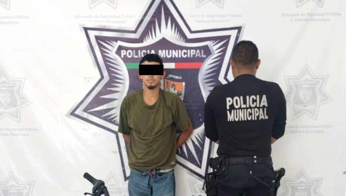 Detienen a El Jandio por robo de bicicleta en Sabinas; policía municipal actúa rápido