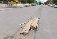 Se hunde la calle Altamirano en Sabinas y autoridades municipales no reparan el daño