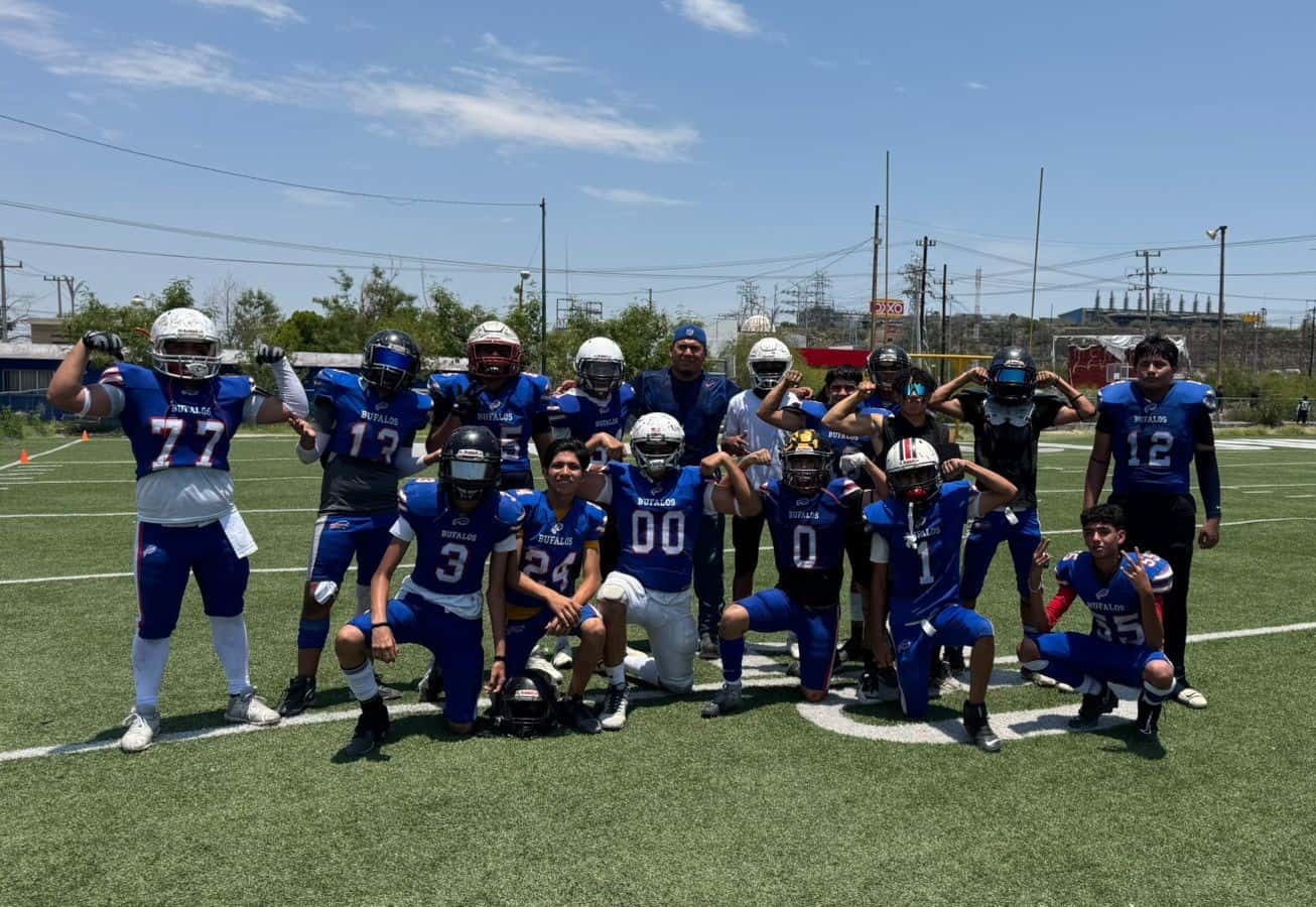 Búfalos derrota a Acereros en Midget y Junior durante la jornada 10 del fútbol americano