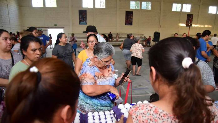 Entregan apoyos alimentarios en Morelos gracias a Mejora Coahuila