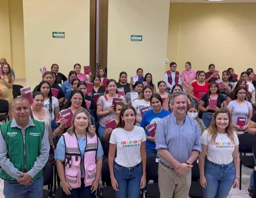 Arranca en Coahuila el programa "Mujeres, echadas pa delante" para impulsar la educación