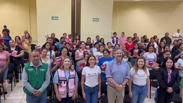 Arranca en Coahuila el programa "Mujeres, echadas pa delante" para impulsar la educación