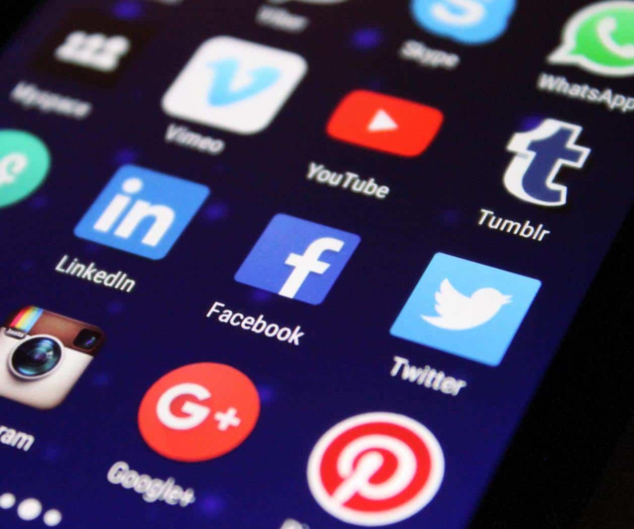 ¡Mucho ojo! Embajada investigará tus redes sociales