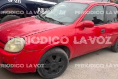 Roban Chevy a mujer en Colinas de Santiago y lo abandonan en la colonia Praderas