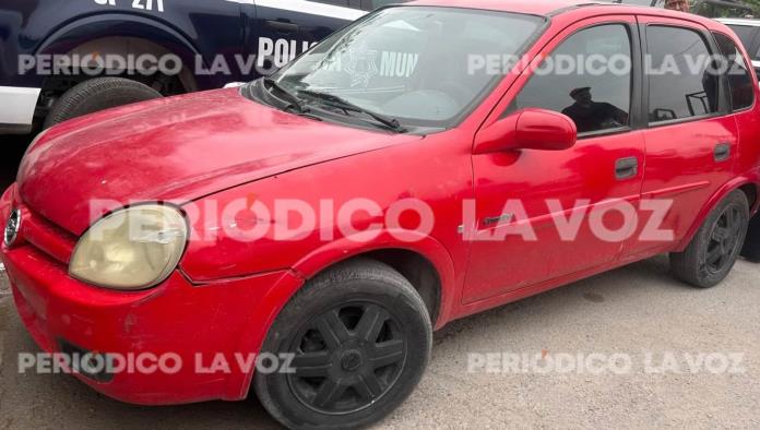 Roban Chevy a mujer en Colinas de Santiago y lo abandonan en la colonia Praderas