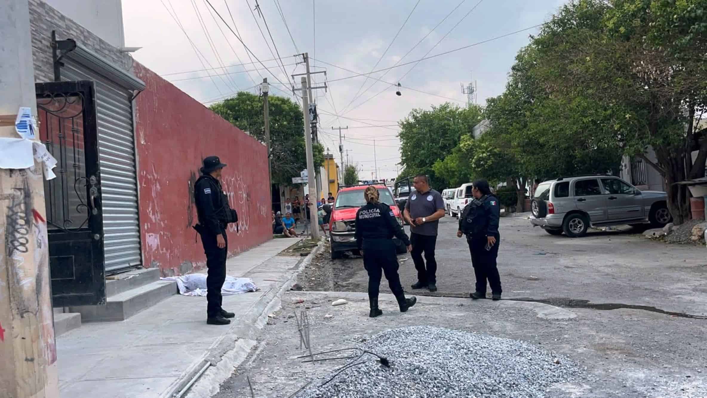 Cae albañil de 10 metros y pierde la vida