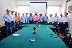 Carlos Villarreal impulsa mejoras en rastro para ganaderos de la Región Centro