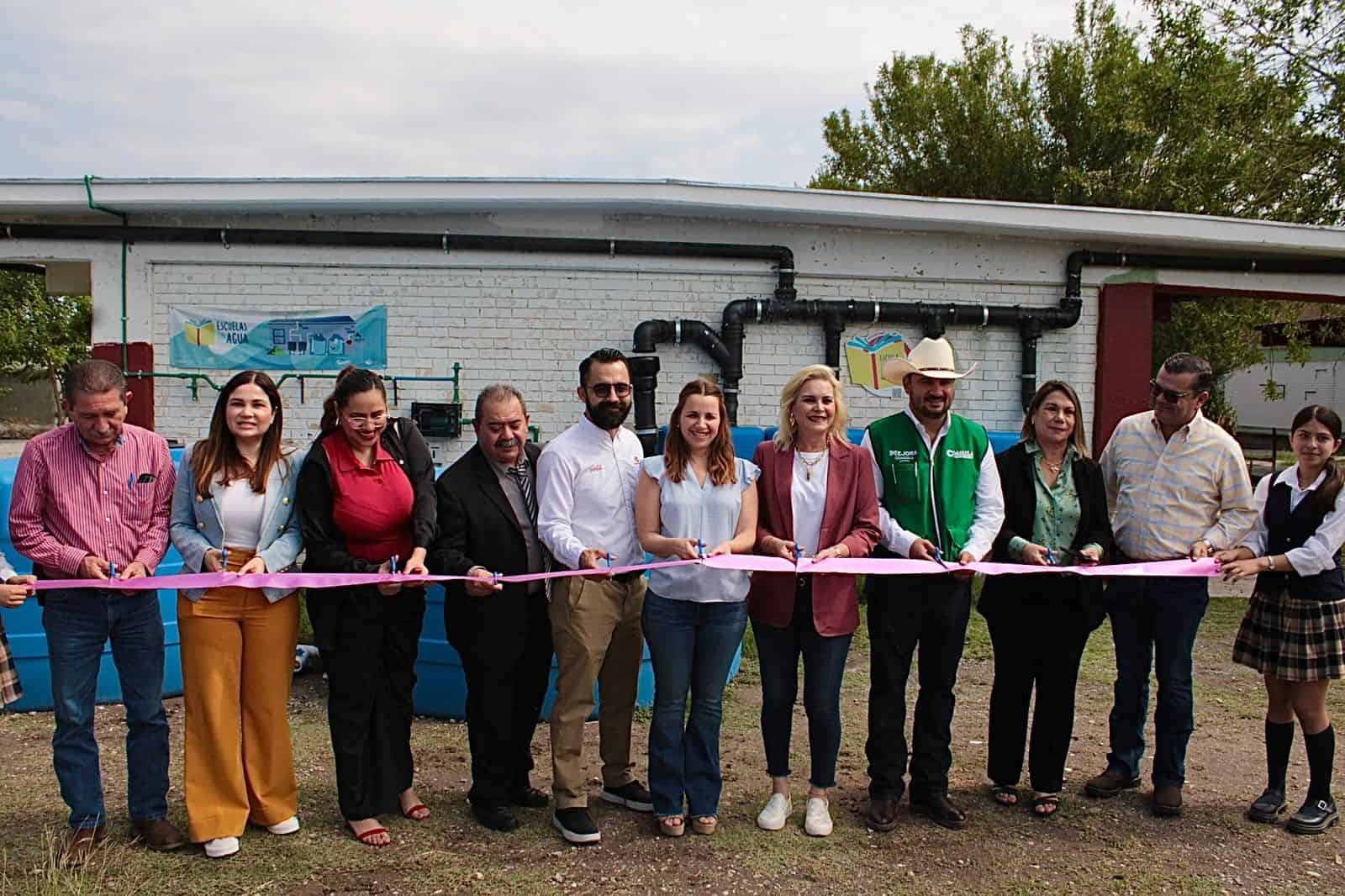 Múzquiz lanza programa Escuelas con Agua y beneficia a más de 2,500 alumnos