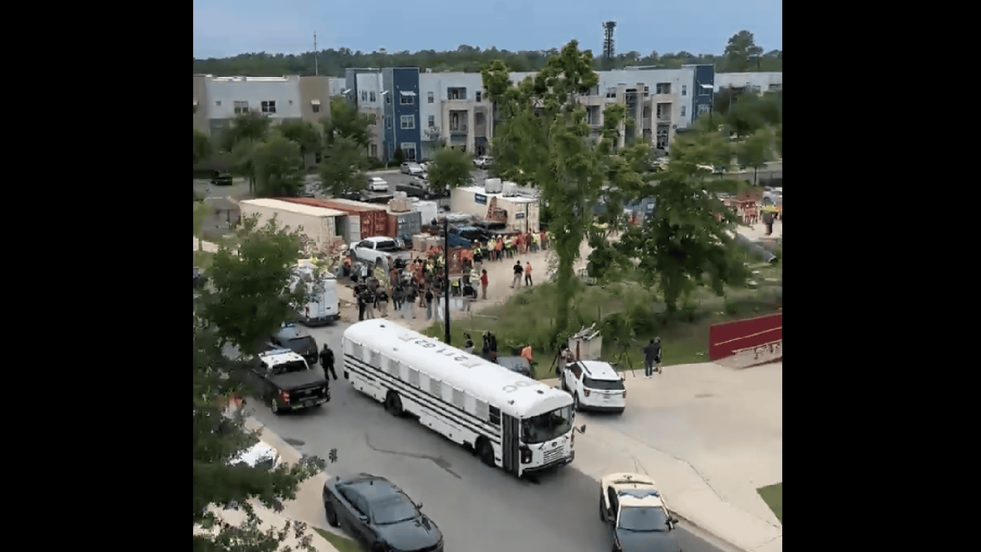 Mega redada en Florida deja 100 migrantes arrestados