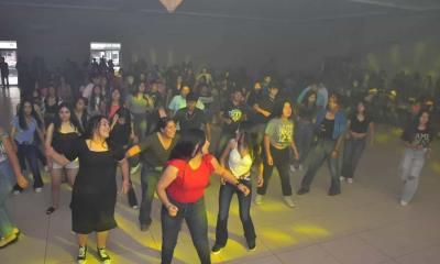 Celebran en Nava el Día del Estudiante con Música, Juegos y Convivencia Juvenil