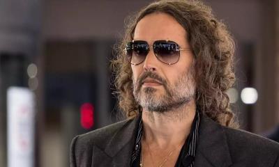 Russell Brand se declara inocente de cargos por violación y agresión sexual en Londres