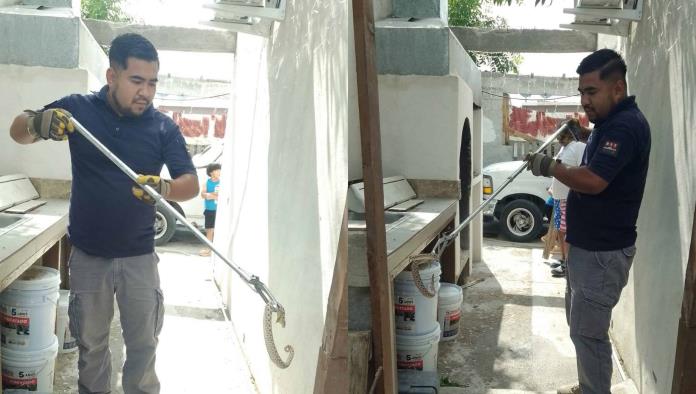 Rescatan serpiente en una vivienda de Allende
