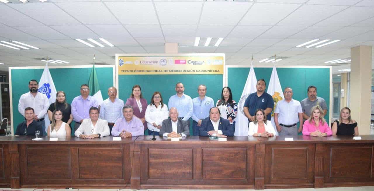 Tec de Agujita celebra sesión de Consejo de Vinculación con sector empresarial
