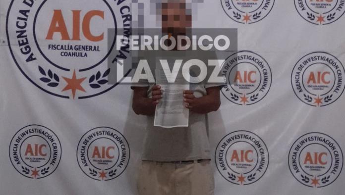 Detienen a individuo por posesión de narcóticos