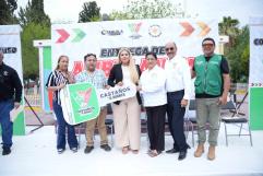 Yesica Sifuentes cumple y entrega ambulancia con servicio gratuito en Castaños