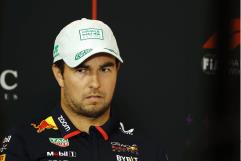 Checo Pérez confiesa estar desempleado y sin contrato mientras busca proyecto en F1