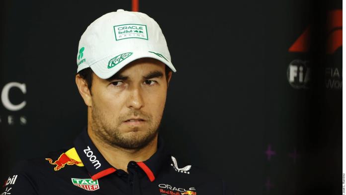 Checo Pérez confiesa estar desempleado y sin contrato mientras busca proyecto en F1