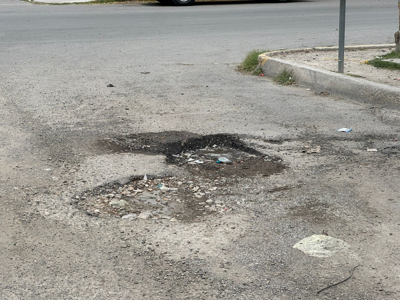 La voz en tu colonia: Ahogan aguas negras a la colonia Valle Escondido