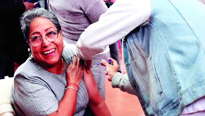 Refuerzan vacunación por caso de sarampión 