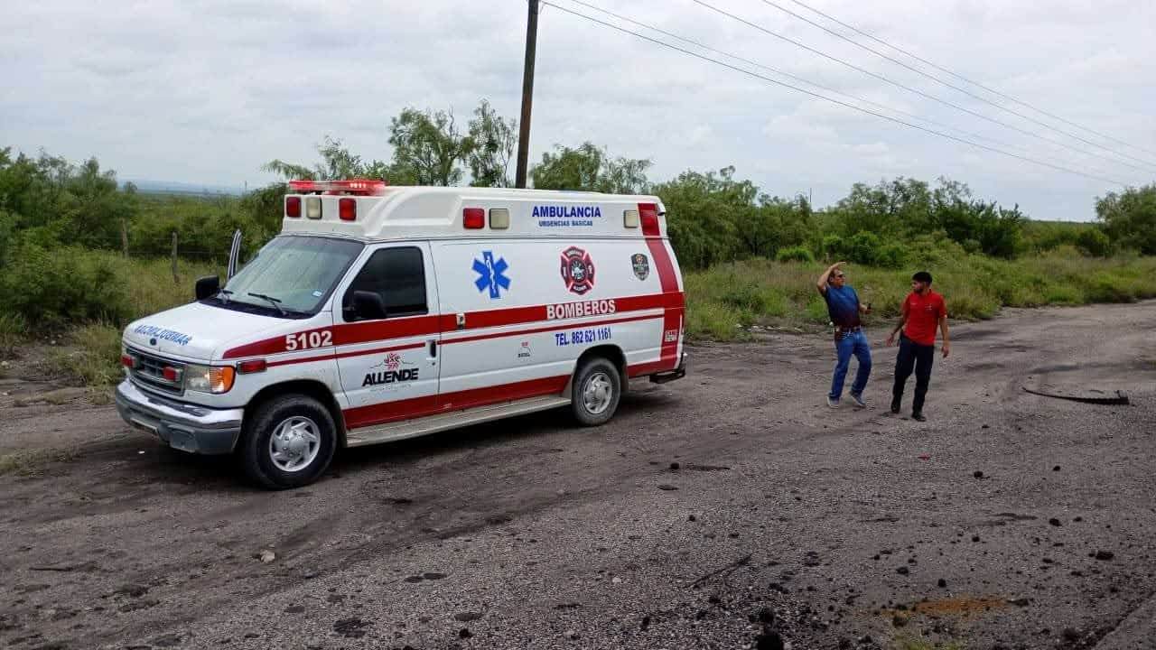 Volcadura en la carretera 57 deja un lesionado y caos vehicular en Allende