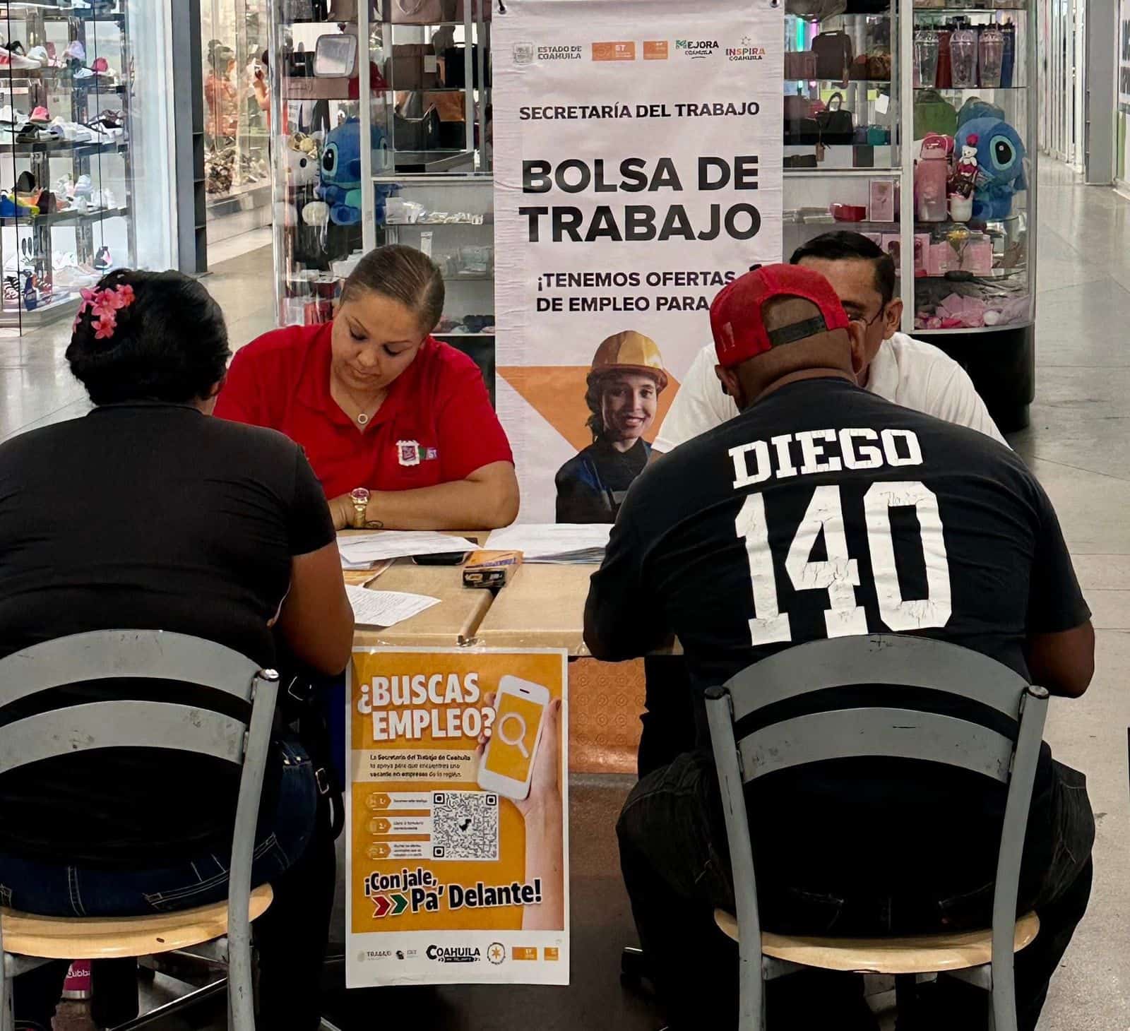Lenta reactivación de maquiladoras en Ciudad Acuña impulsa jornadas de empleo