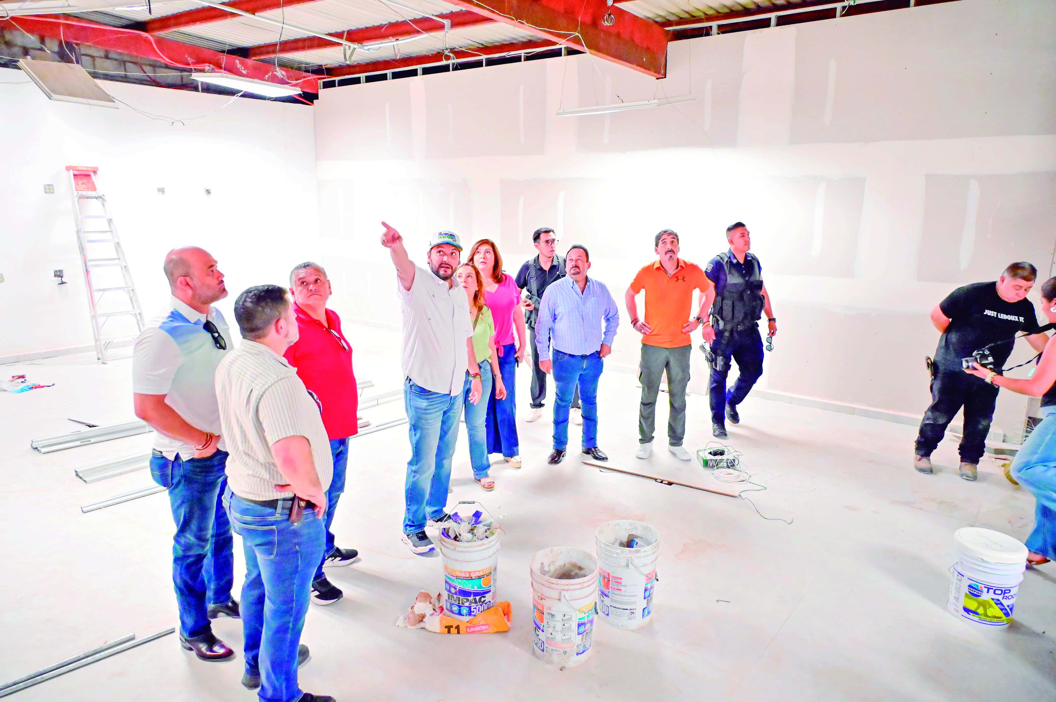 Supervisa Carlos Villarreal avances del nuevo C2 de seguridad en Monclova
