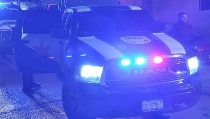 Joven resulta herido a navajazos en riña campal en la colonia Acoros