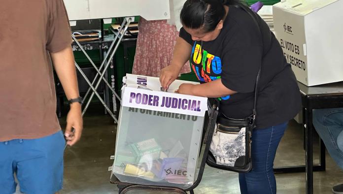 Arranca con retraso histórica elección judicial en Piedras Negras