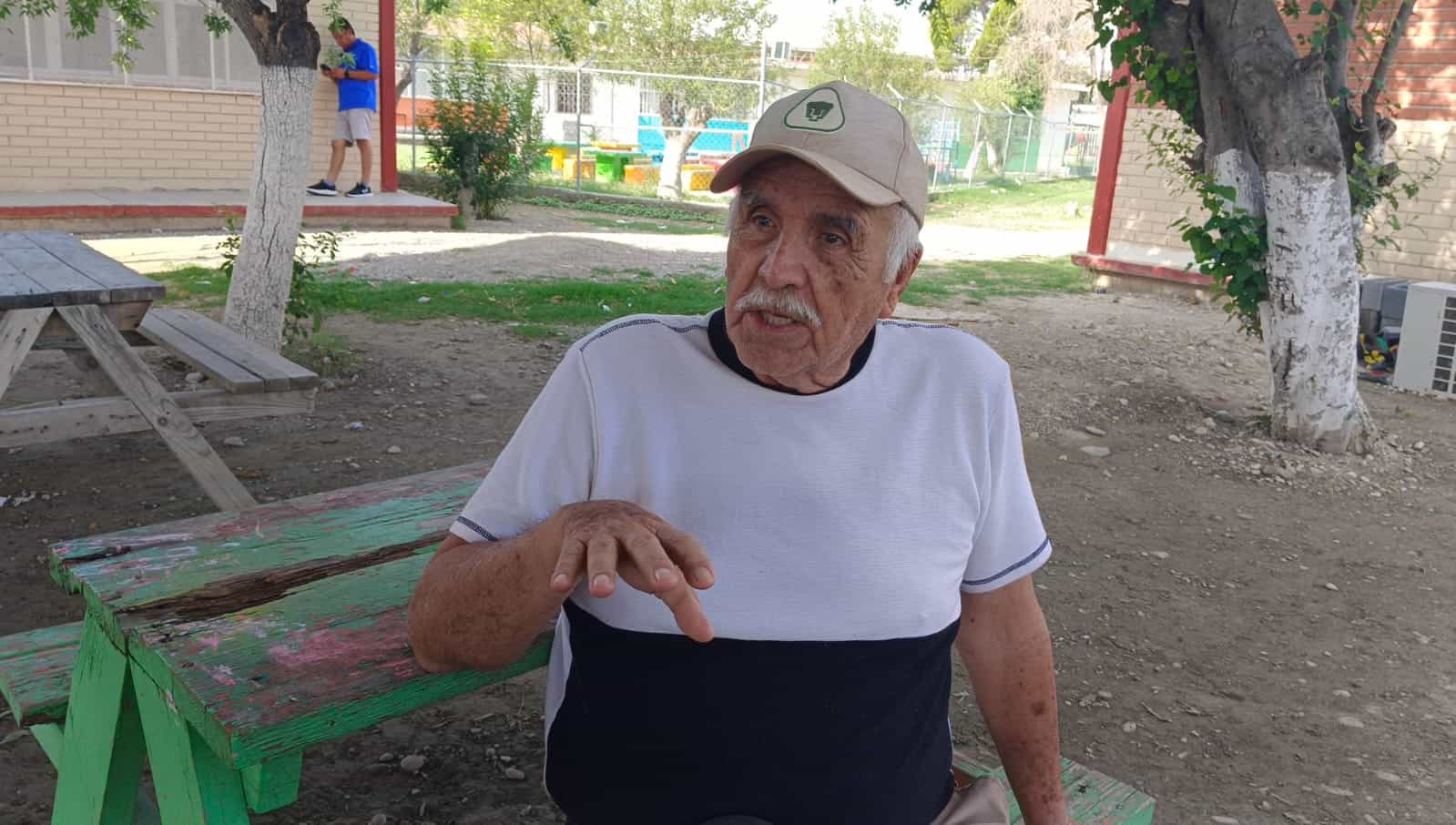 Retrasan votación hasta por una hora
