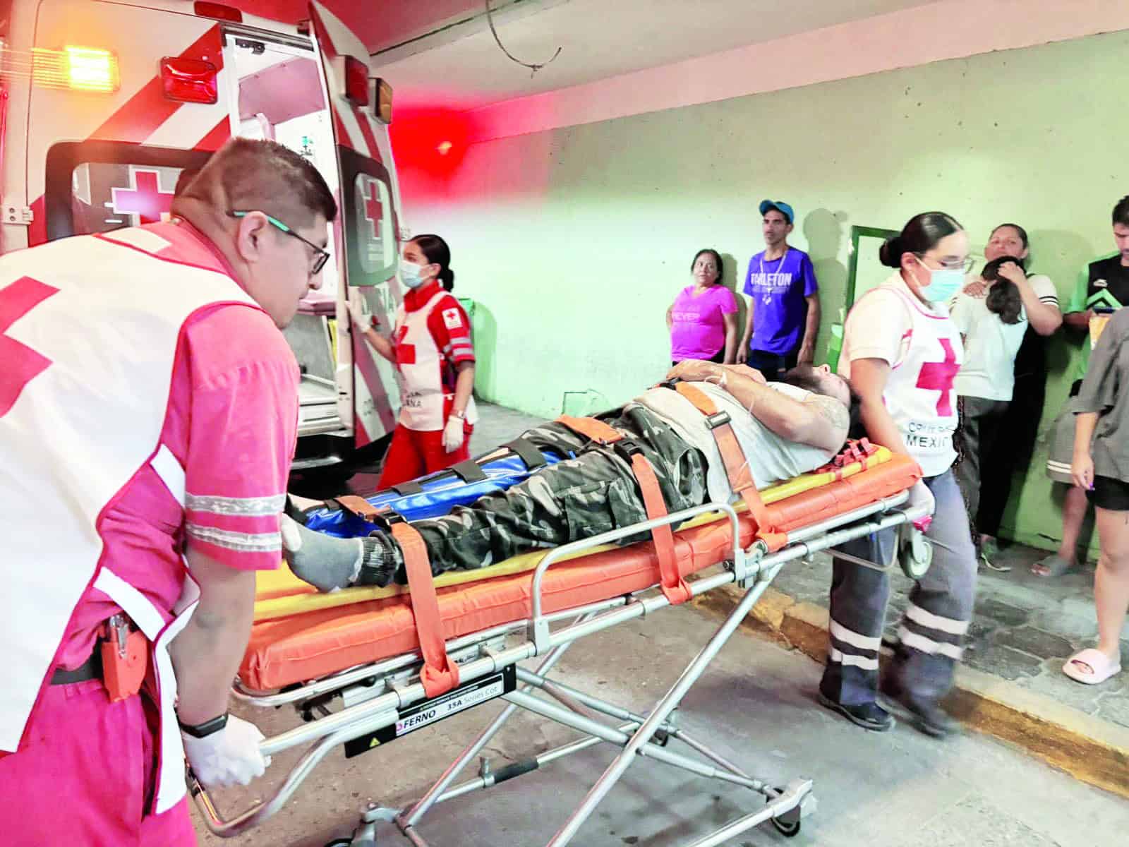 Embiste a motociclista