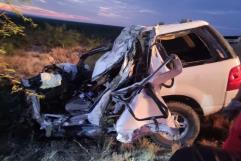 Muere conductor tras chocar de frente contra autobús en la 57