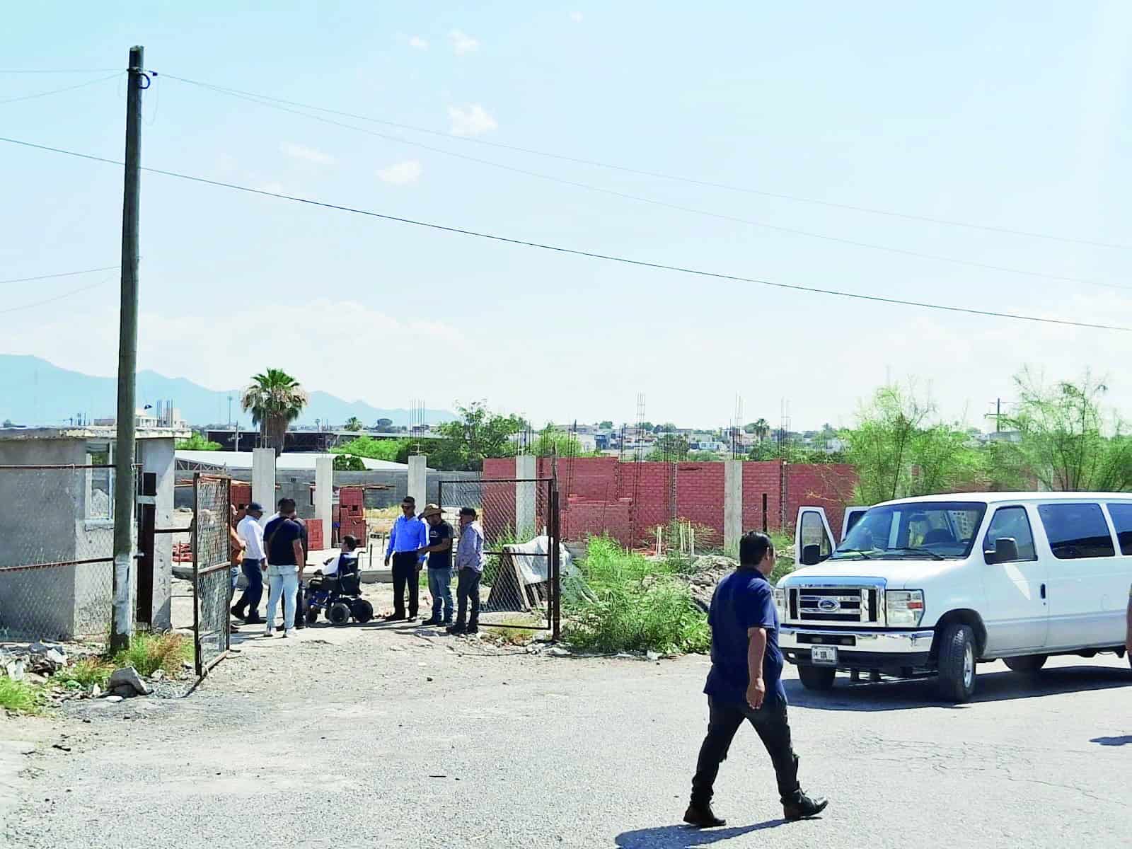 Restituyen predio que le despojó empresario