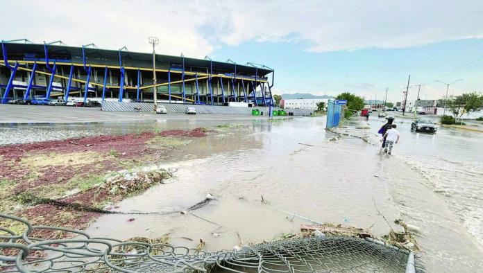 Afectó la lluvia a comerciantes