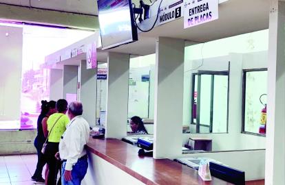 Al corriente el 50% de control vehicular 
