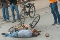 Muere ciclista tras desvanecerse en zona centro de Nava