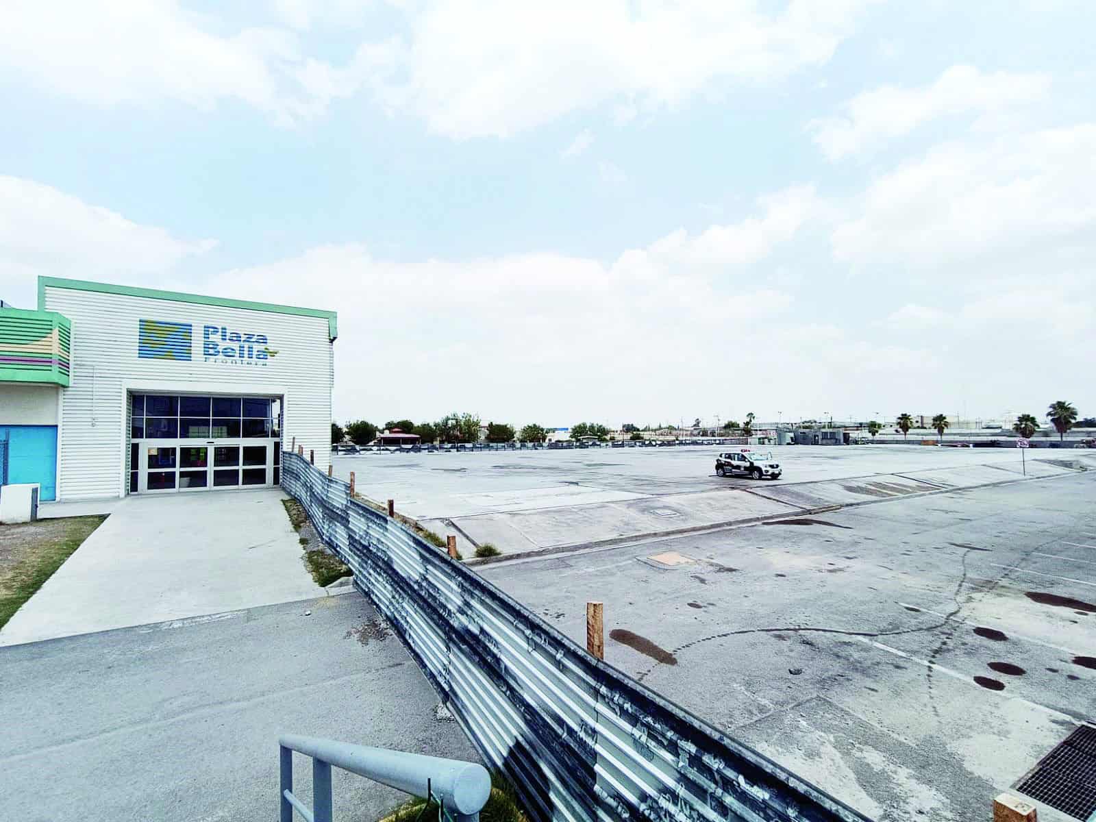Concluye demolición de Bodega Aurrera en Frontera; preparan su reconstrucción