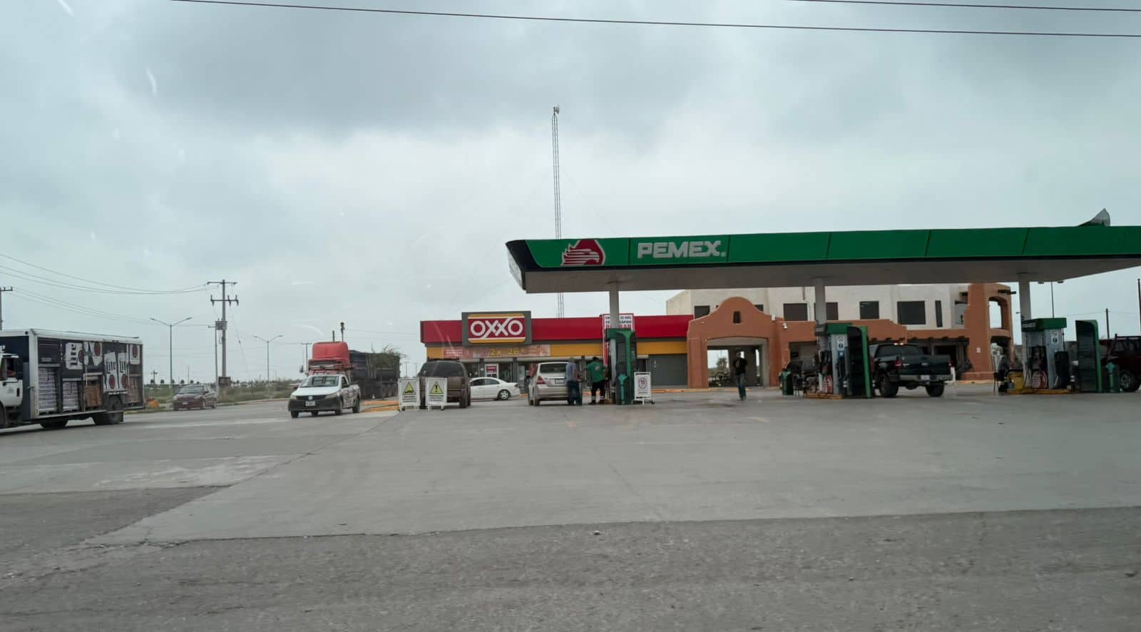 Hallan a hombre de 65 años sin signos vitales  en patio de gasolinera en Nueva Rosita