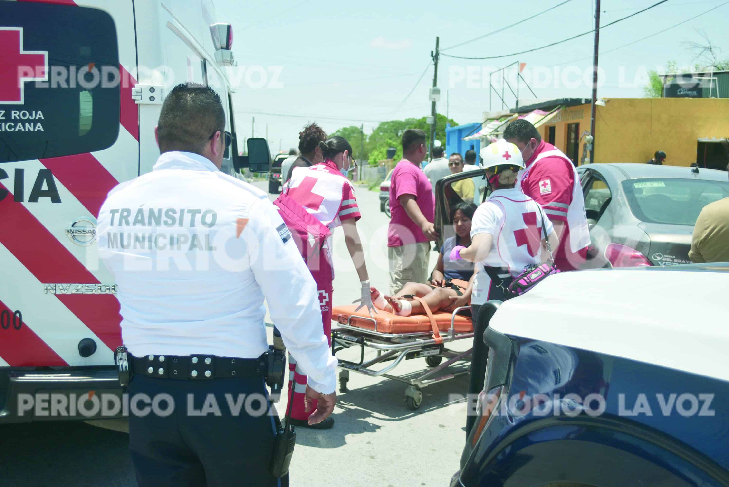 Accidente en cruce sin alto deja dos menores lesionados en colonia Emiliano Zapata