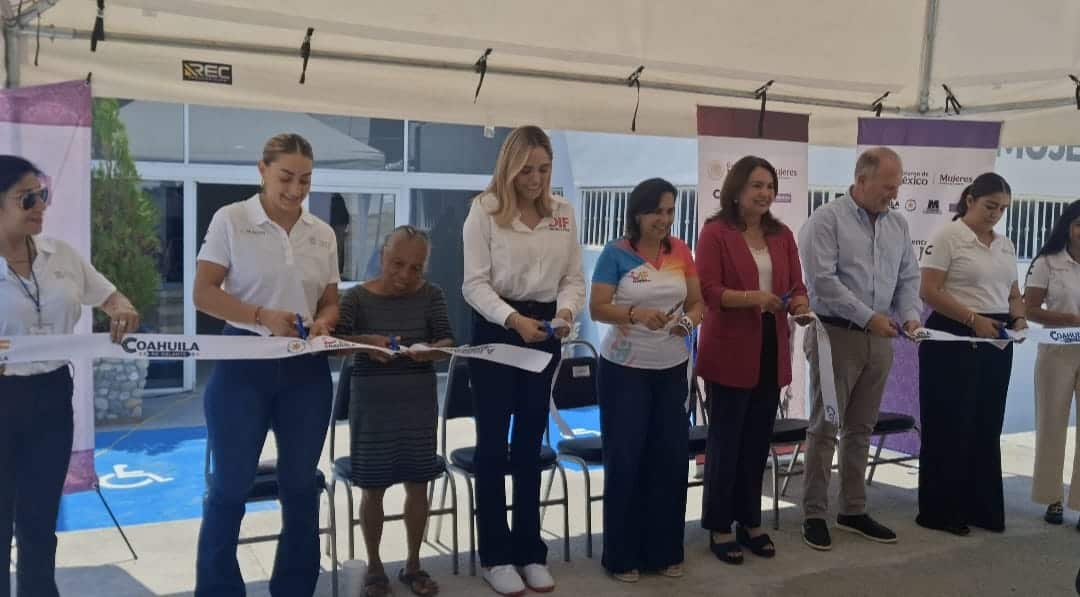 Liliana Salinas inaugura en Monclova el Centro Libre para Mujeres con apoyo estatal