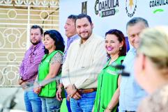 Carlos Villarreal entrega obra de pavimentación en la colonia El Pueblo