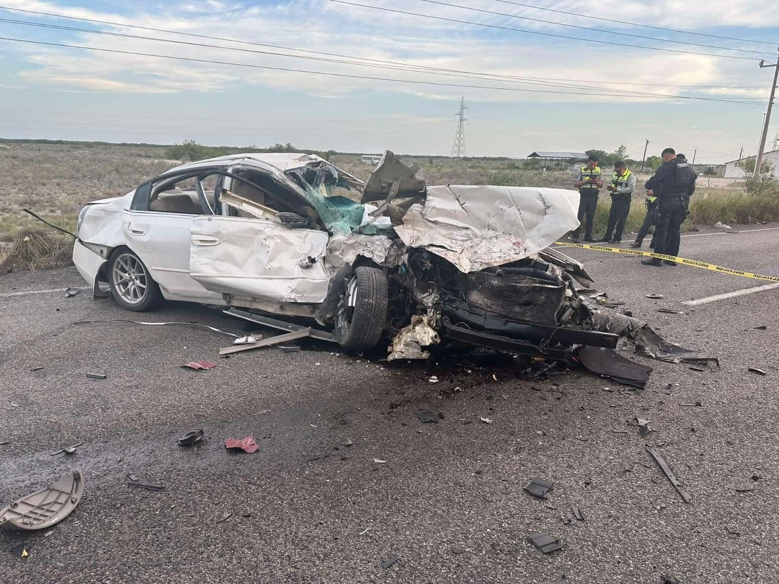 Tragedia en la Carretera 57: Un Muerto y un Prensado en Fuerte Accidente