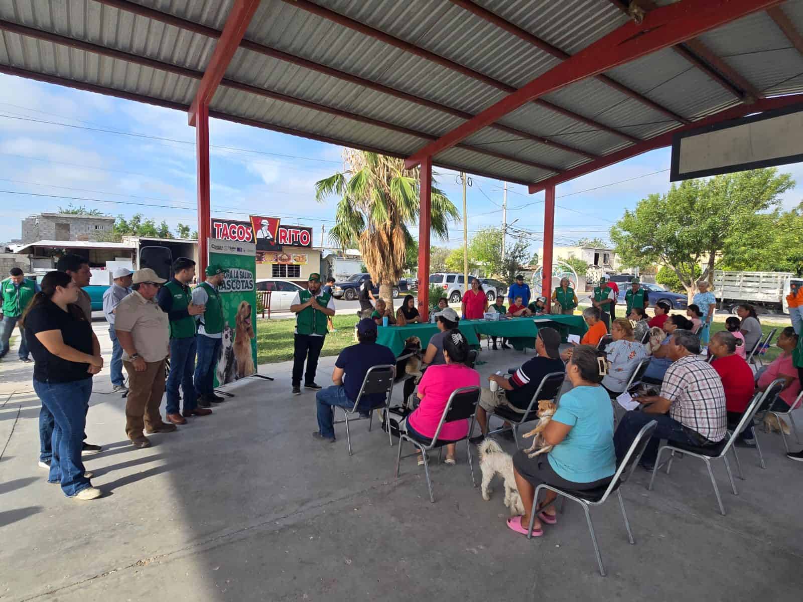 GALERÍA: Más de 300 mascotas reciben atención en jornada de salud en Piedras Negras