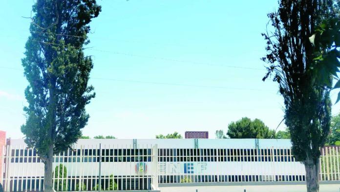 Denuncian a 3 docentes alumnas de la ENEF